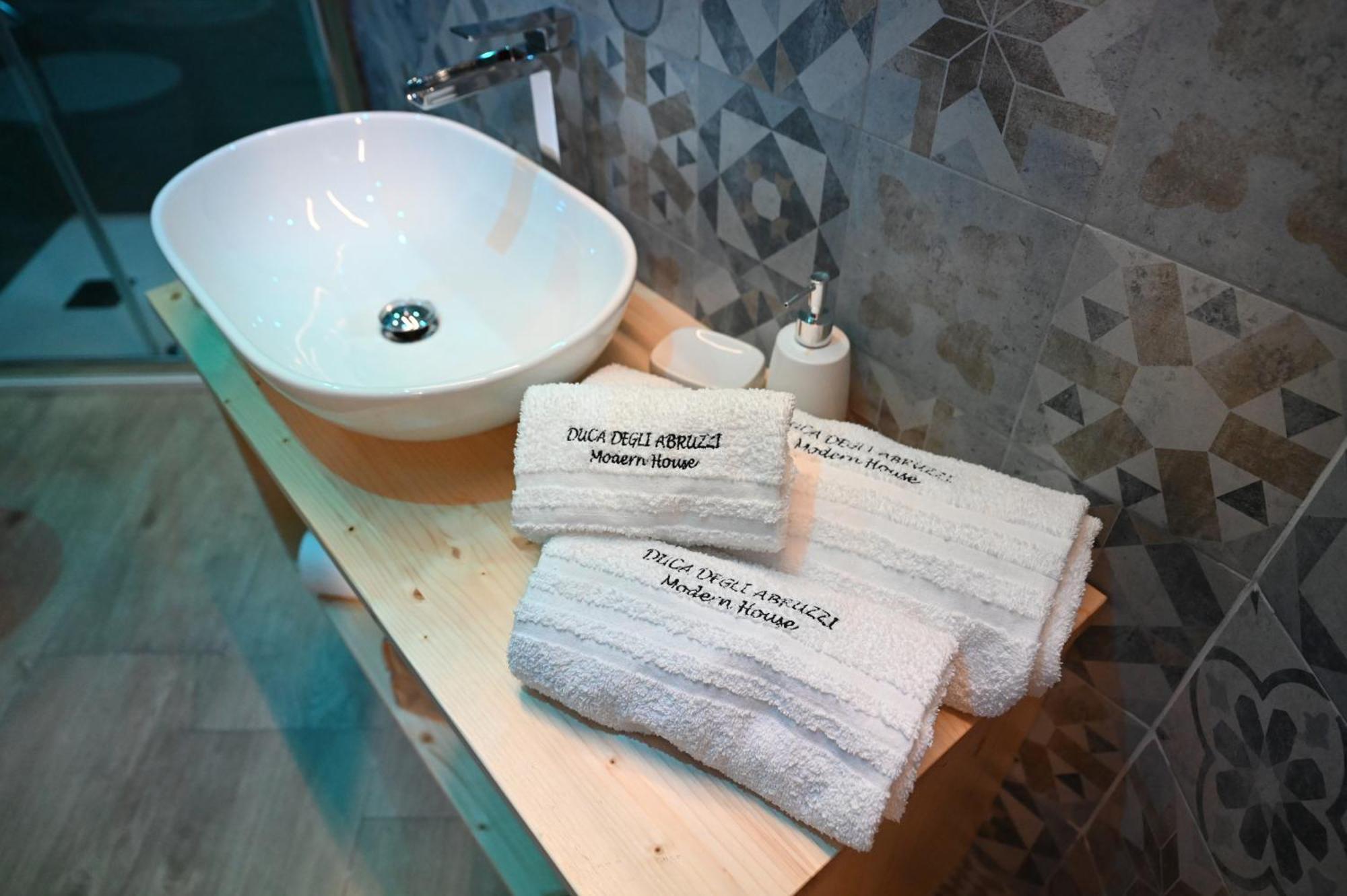 Duca Degli Abruzzi Modern House Luxury Relax Apartman Brindisi Kültér fotó